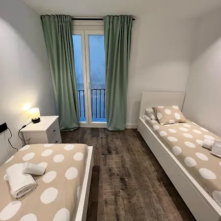 Apartamenticos El Tubo I דירה סרגוסה